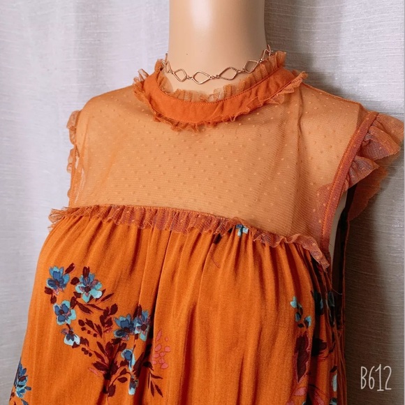 ARIZONA JEAN'S CO FLORAL TOP SIZE LARGE - Picture 3 of 5